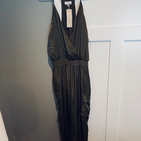 Gorgeous silk olive green jumpsuit by ACOA - Picture 7 of 11